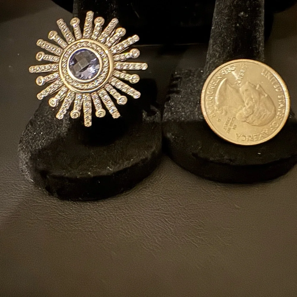 Elegant sterling Silver and Purple amethyst Sunburst‎ Ring